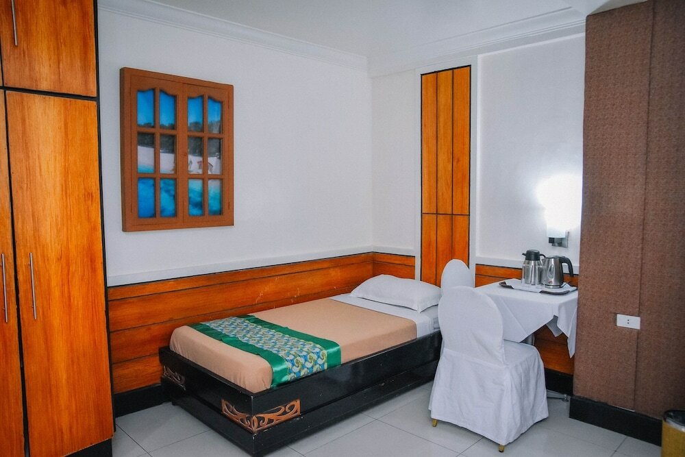 Фото Marcian Business Hotel