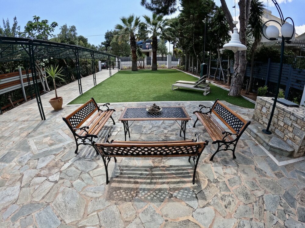 Фото Hector Villa Airport