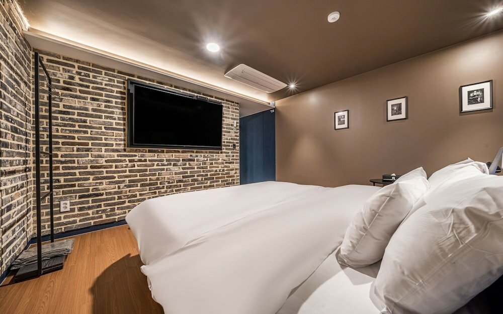 Фото Suwon Yeongtong Just Sleep Hotel