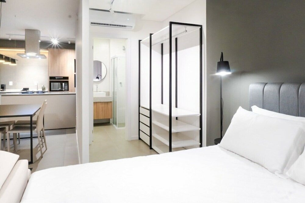 Фото Roomin i Zee i Próximo a Beira Mar