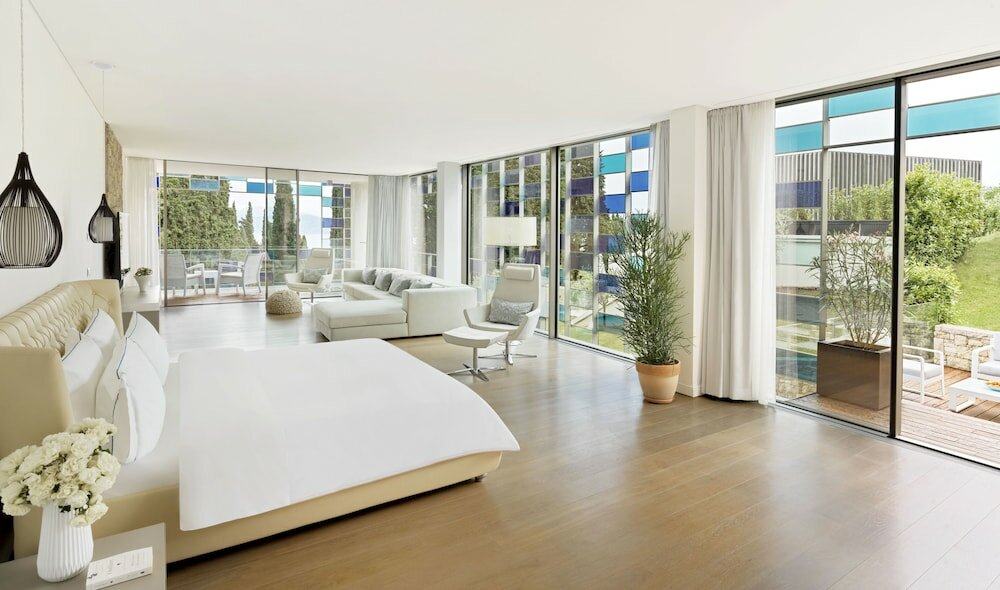 Фото Eden Reserve Hotel & Villas