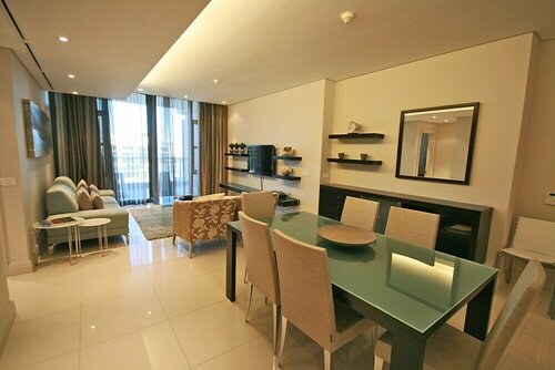 Гостиница One Bedroom Apartment - Fully Equipped and Design Furnitures в Кейптауне