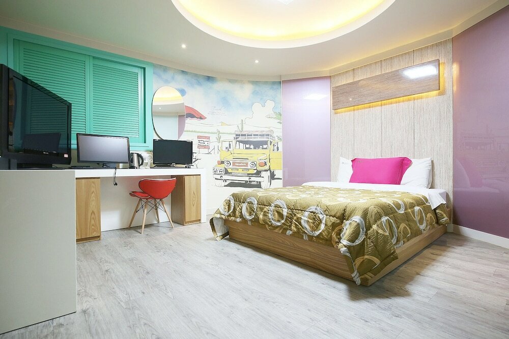 Фото Daejeon Wolpyeong M House