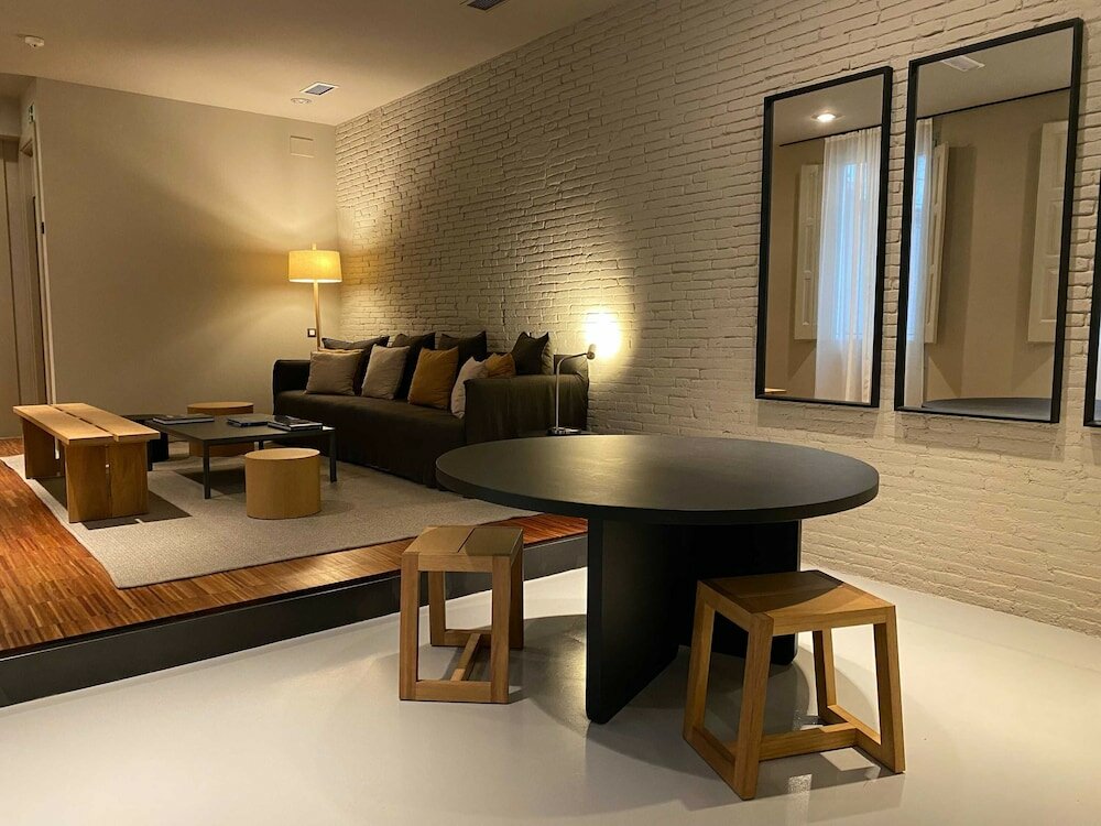 Фото Uma Suites Pau Claris