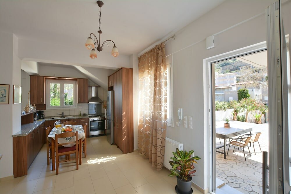 Фото Orama Apartment