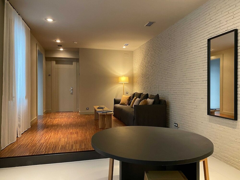 Фото Uma Suites Pau Claris