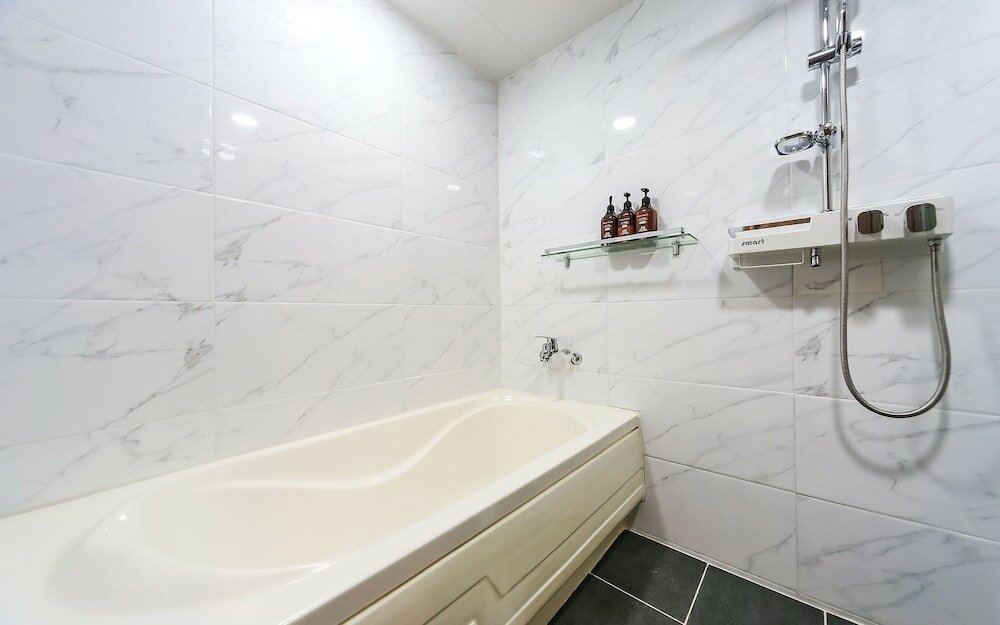 Фото Changwon Sangnamdong Hotel Jm