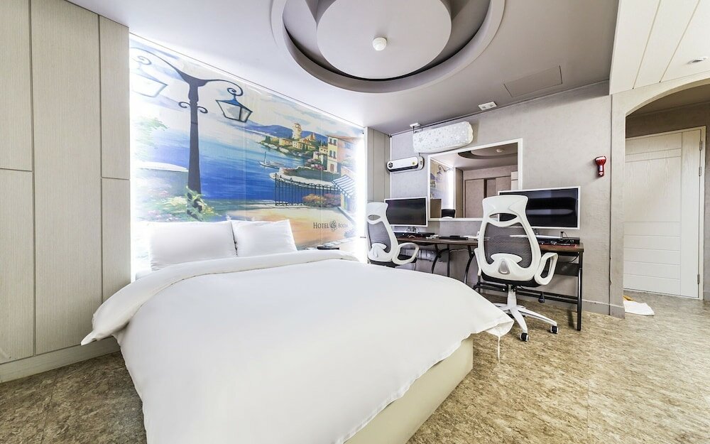 Фото отеля 2