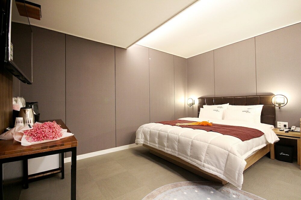 Фото Changwon Sangnam-dong Some