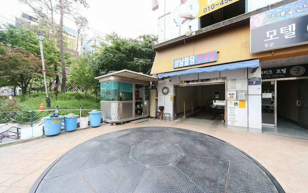 Фото Changwon Boutique Hotel Gung