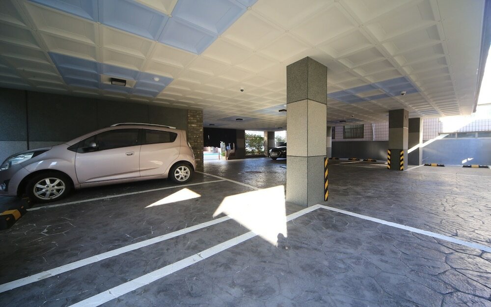 Фото Geoje Jangseungpo Yangpa