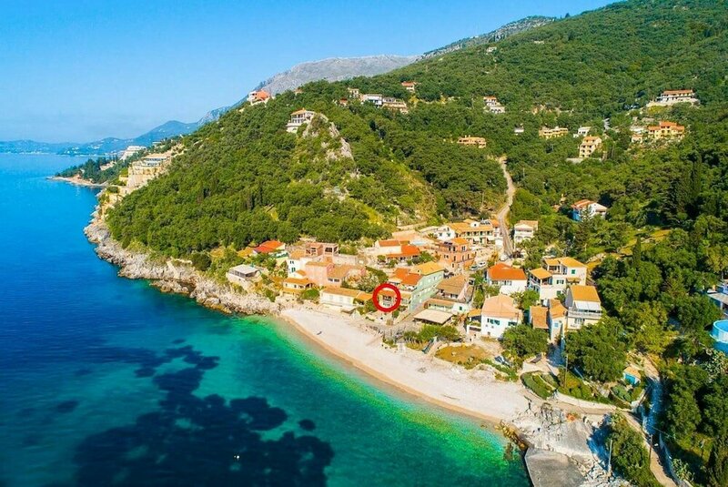 Гостиница Fotini Walk to Beach Sea Views A C Wifi Car Not Required - 292