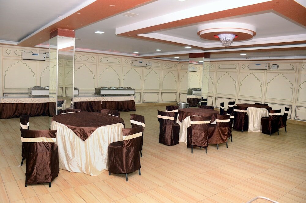 Фото Mahal Rajwada Resort