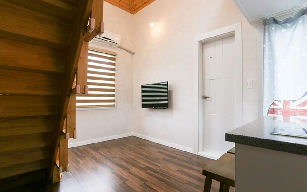 Фото Geochang Siesta Pension