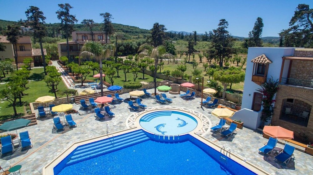 Фото Omega Platanias