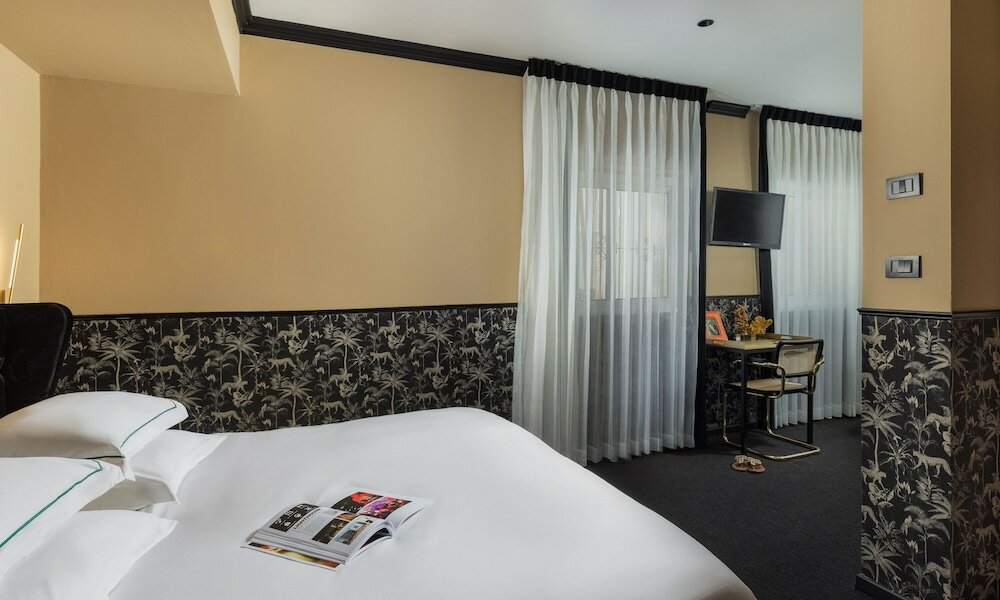 Фото Golden House by Brown Hotels