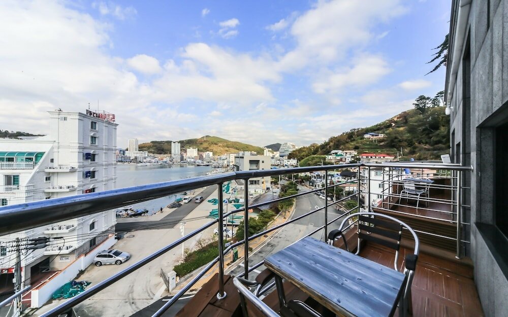 Фото The Lux Tourism Hotel Geoje