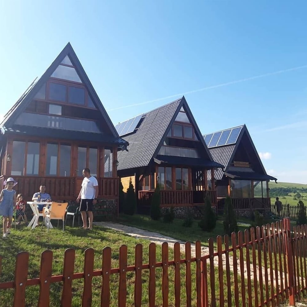 Фото Brvnare Mir Zlatibor