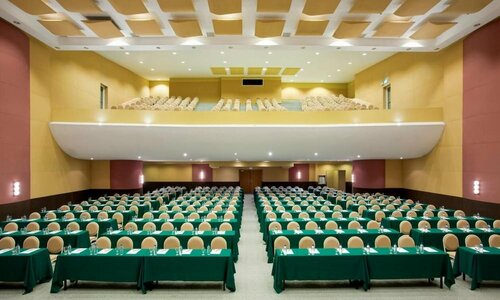 Гостиница Hotel St. Ellis в Легаспи