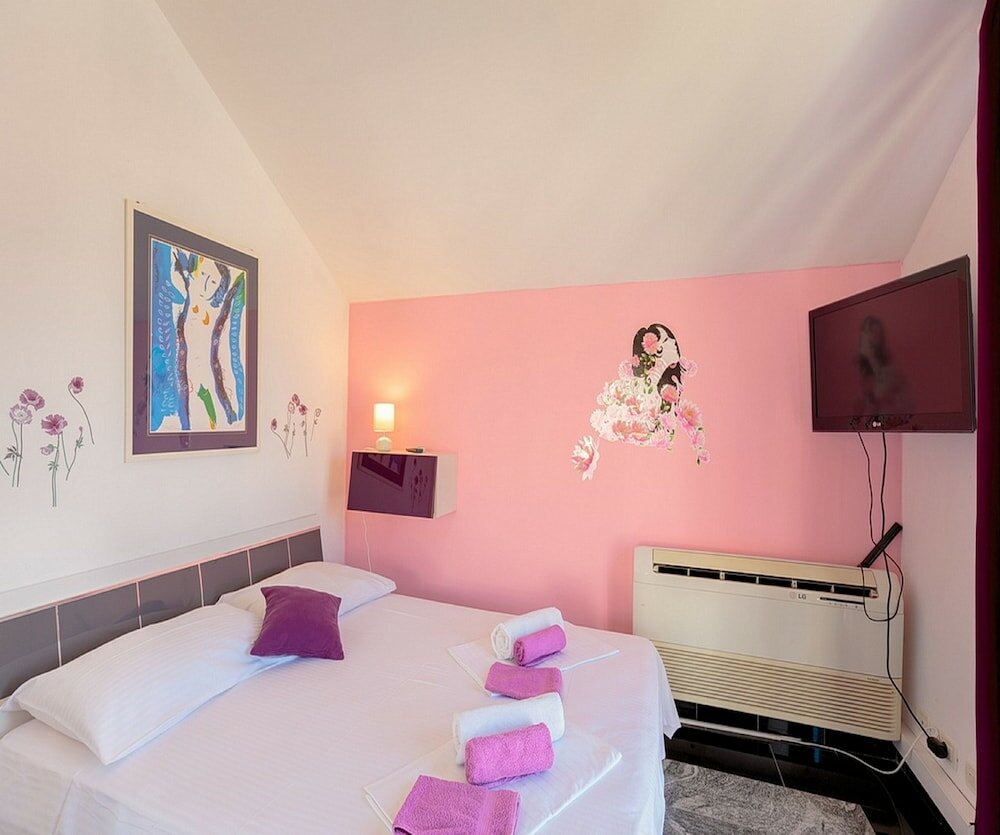 Фото Heavenly Holiday Home