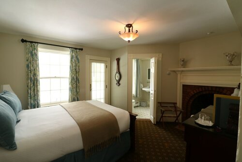 Внешний вид отеля Windsor Mansion Inn в Виндзоре, фото 2