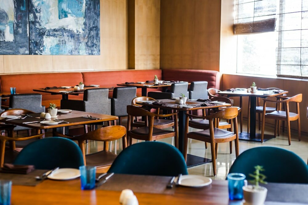 Фото Anya Gurgaon Hotel