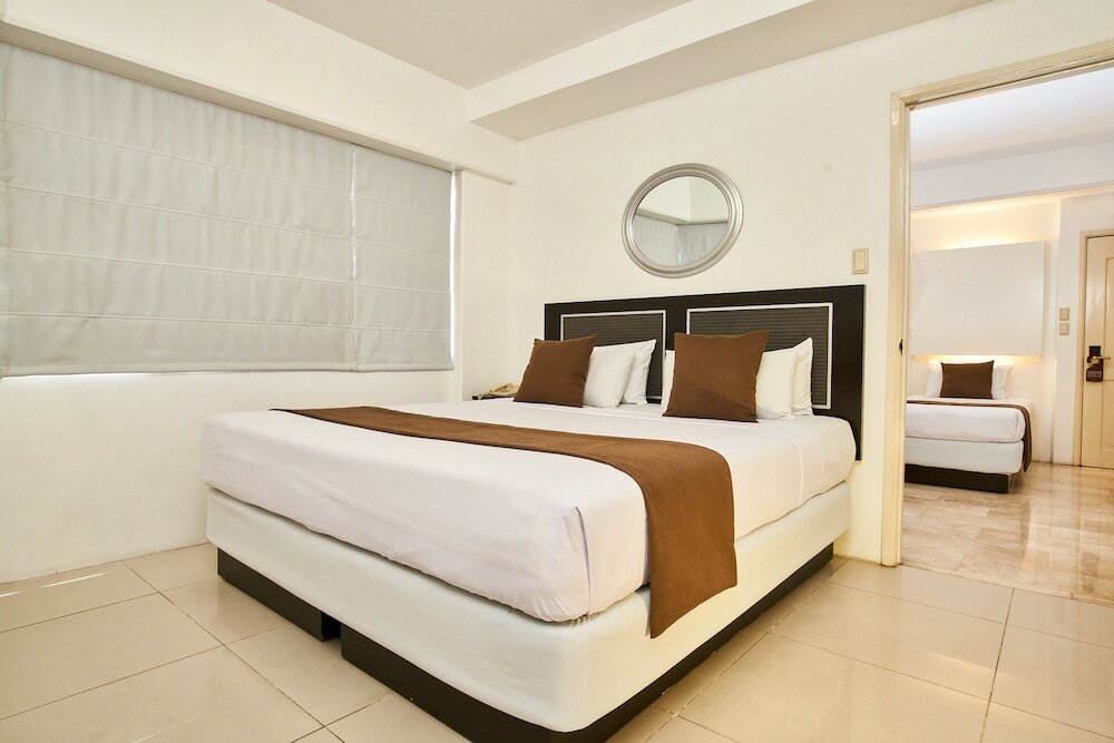 Фото Orchid Garden Suites