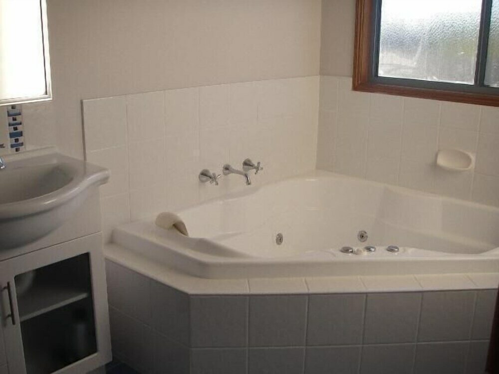 Фото The Real McCoy Holiday Accommodation