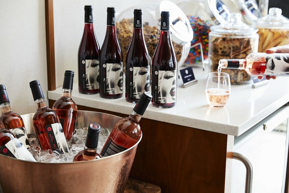 Фото Club Quarters Hotel, Wacker at Michigan, Chicago