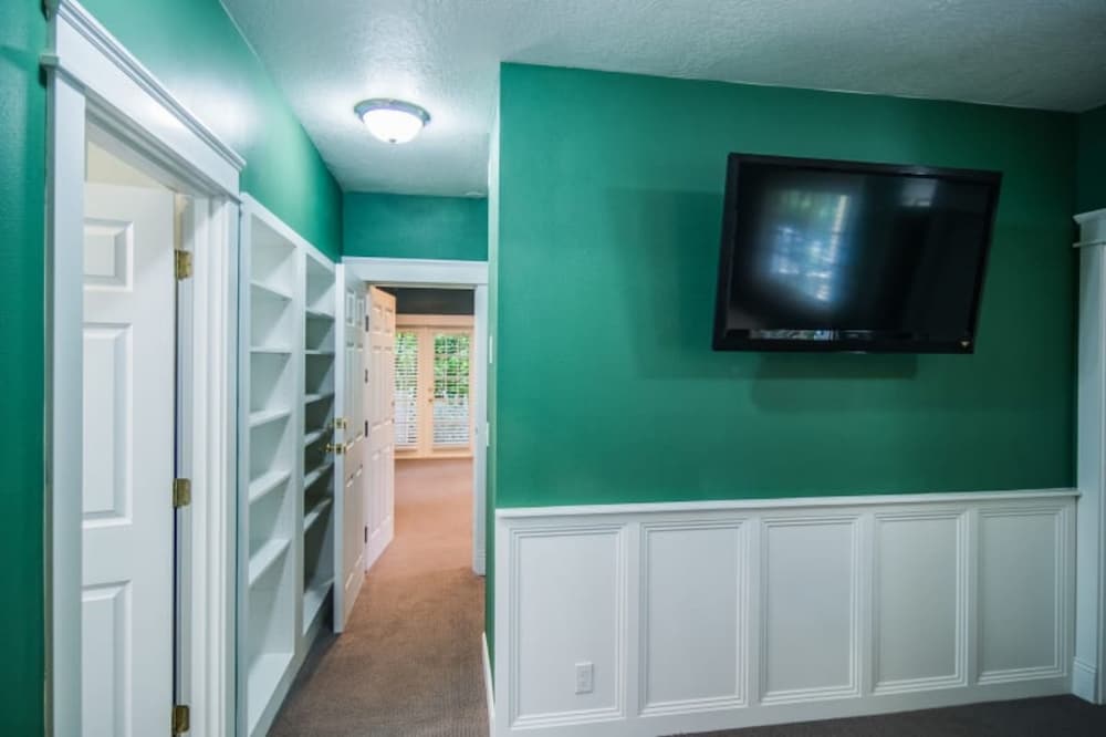 Фото Campbell House Inn