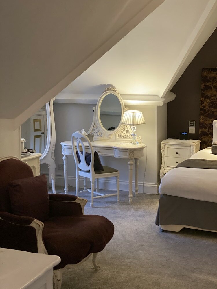 Фото Langtry Manor Hotel