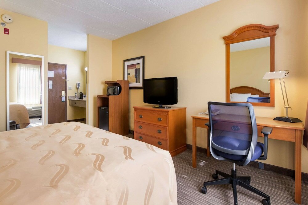 Фото Quality Inn & Suites Cvg Airport