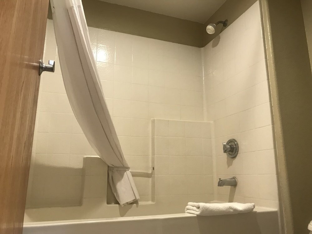 Фото Days Inn by Wyndham Buckeye