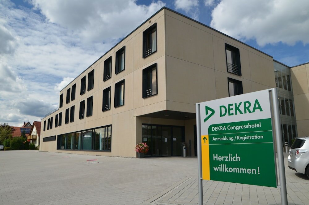 Фото Dekra Congresshotel Wart