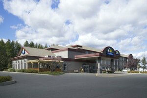 Гостиница Days Inn & Suites by Wyndham Thunder Bay