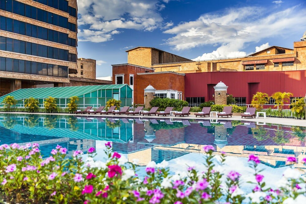 Фото Lotus Hotel Pang Suan Kaew