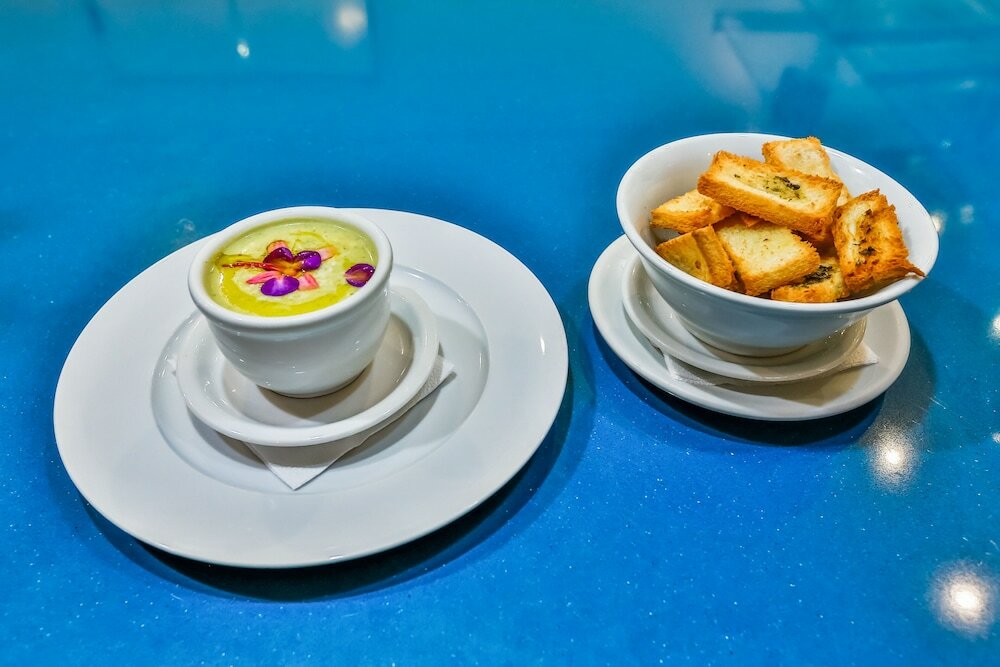 Фото Comfort Suites Brasilia