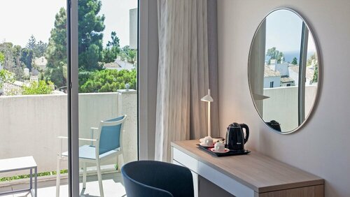 Гостиница Alanda Hotel Marbella
