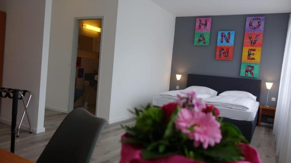 Фото Plaza Inn Hannover City Nord