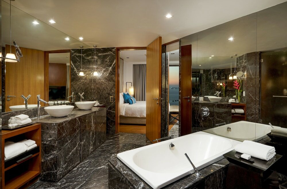 Фото InterContinental Marine Drive Mumbai, an Ihg Hotel