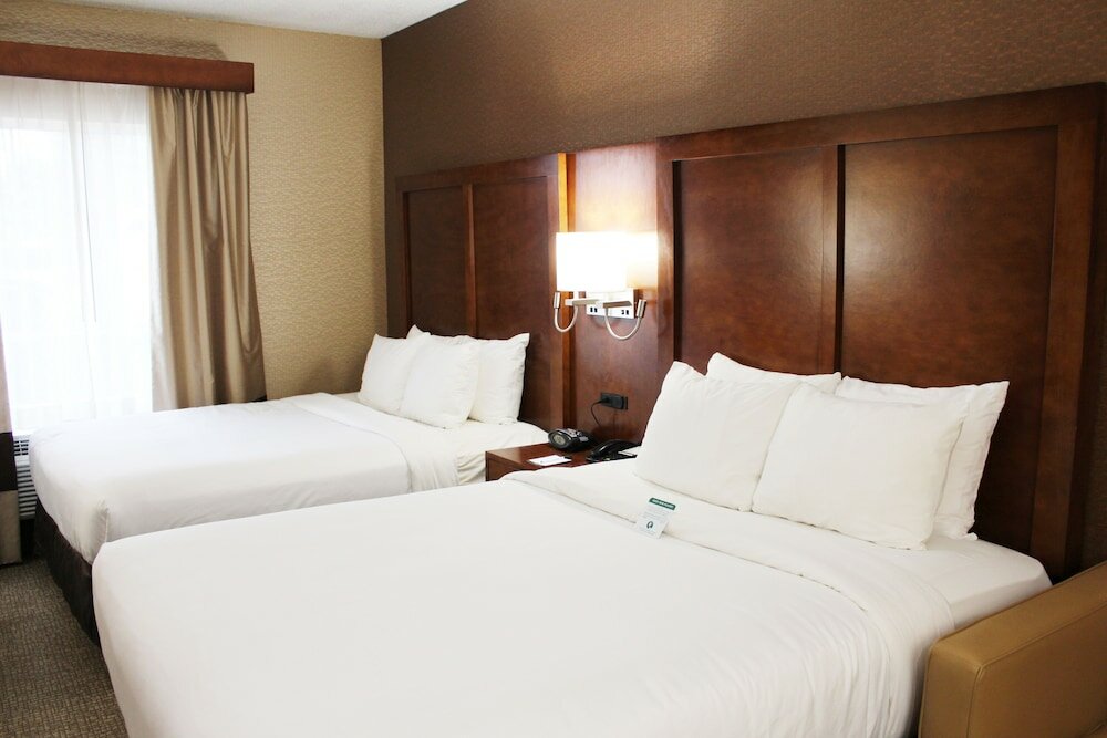 Фото Quality Suites Nyc Gateway