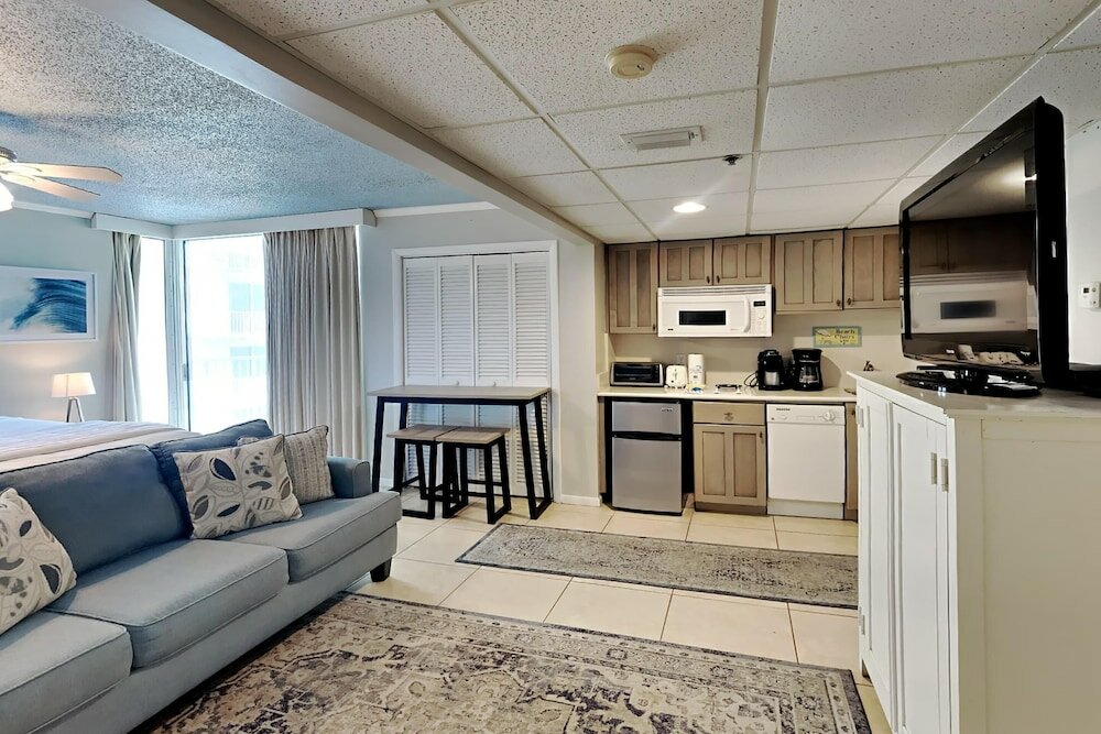 Фото Long Beach Resort by Southern Vacation Rentals