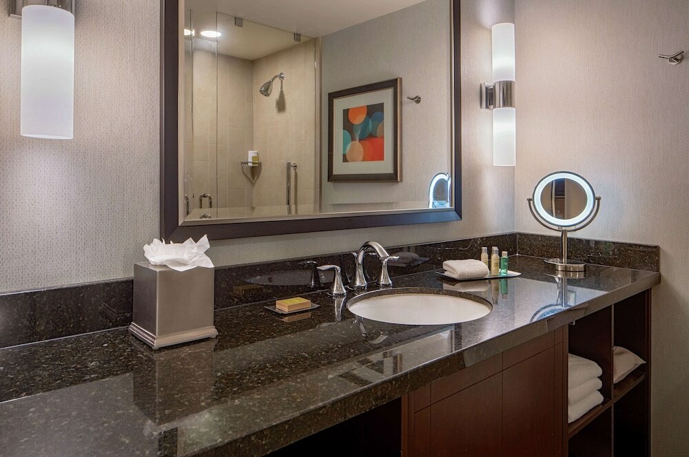 Фото DoubleTree Suites by Hilton Hotel Salt Lake City