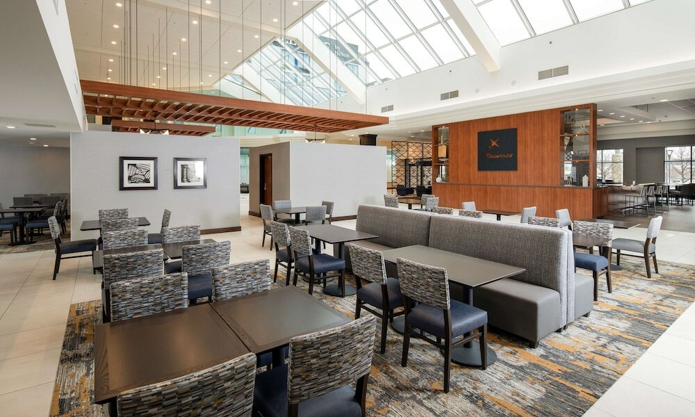 Фото DoubleTree by Hilton Madison East