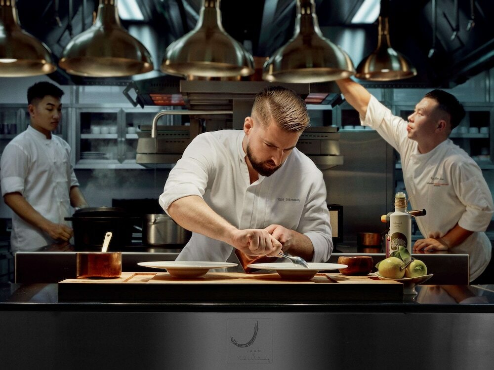 Фото Swissotel The Stamford, Singapore