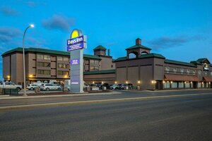 отель Days Inn by Wyndham Calgary South
