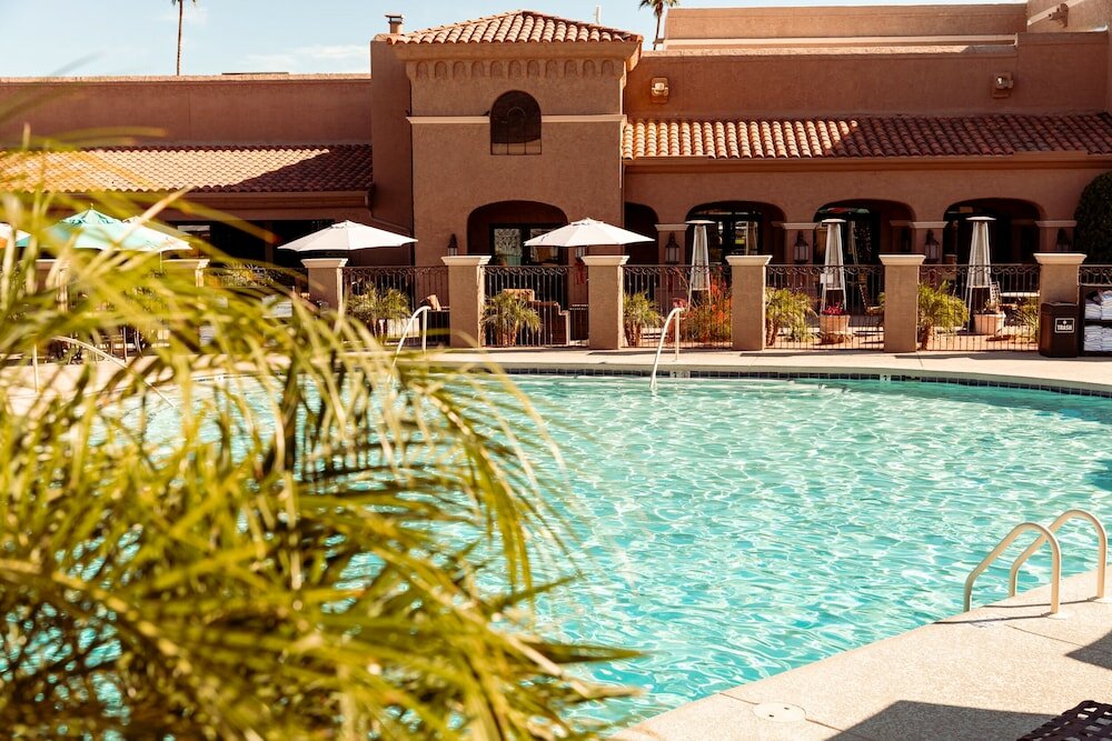 Фото The Scottsdale Plaza Resort & Villas