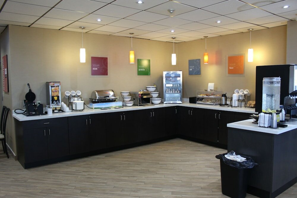 Фото Comfort Inn & Suites Barrie