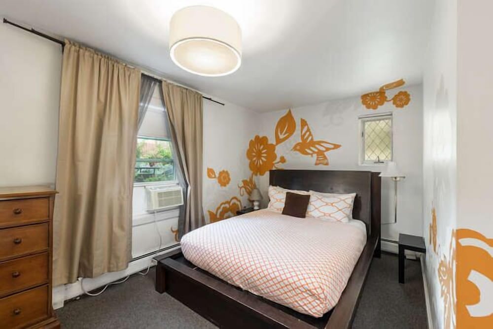 Фото Queen Anne Bed And Breakfast