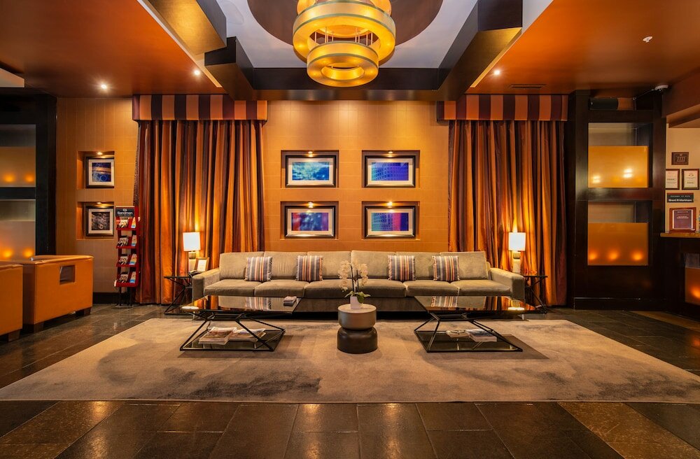 Фото Sandman Suites Vancouver-Davie Street